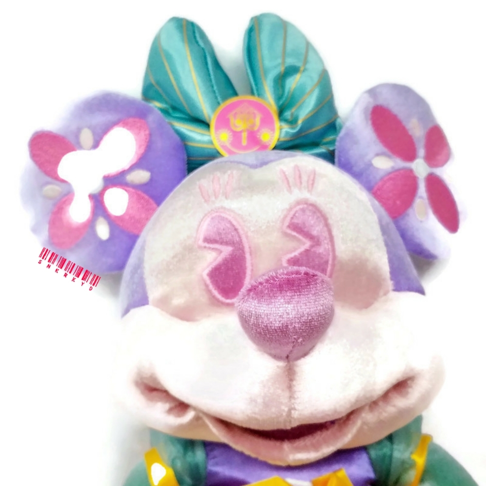 Disney Minnie Mouse The Main Attraction April 2020